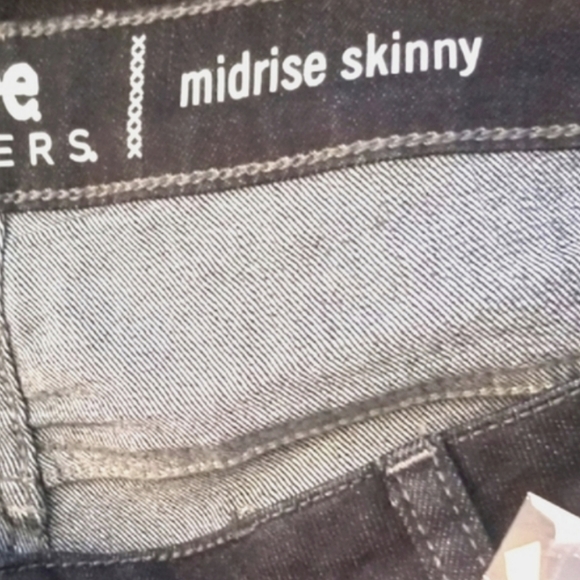Lee Rider's Women's Regular Fit, Midrise, Skinny, Deep Dyed Jeans, Size 18 - Picture 7 of 9